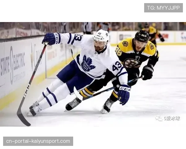 NHL常规赛收官日:多伦多枫叶加时4-3险胜蒙特利尔加拿大人,锁定分区第三 NHL常规赛收官日:多伦多枫叶加时4-3险胜蒙特利尔加拿大人,锁定分区第三
